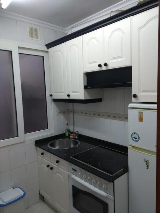 Apartamento Aviles, Centro Ciudad Екстериор снимка